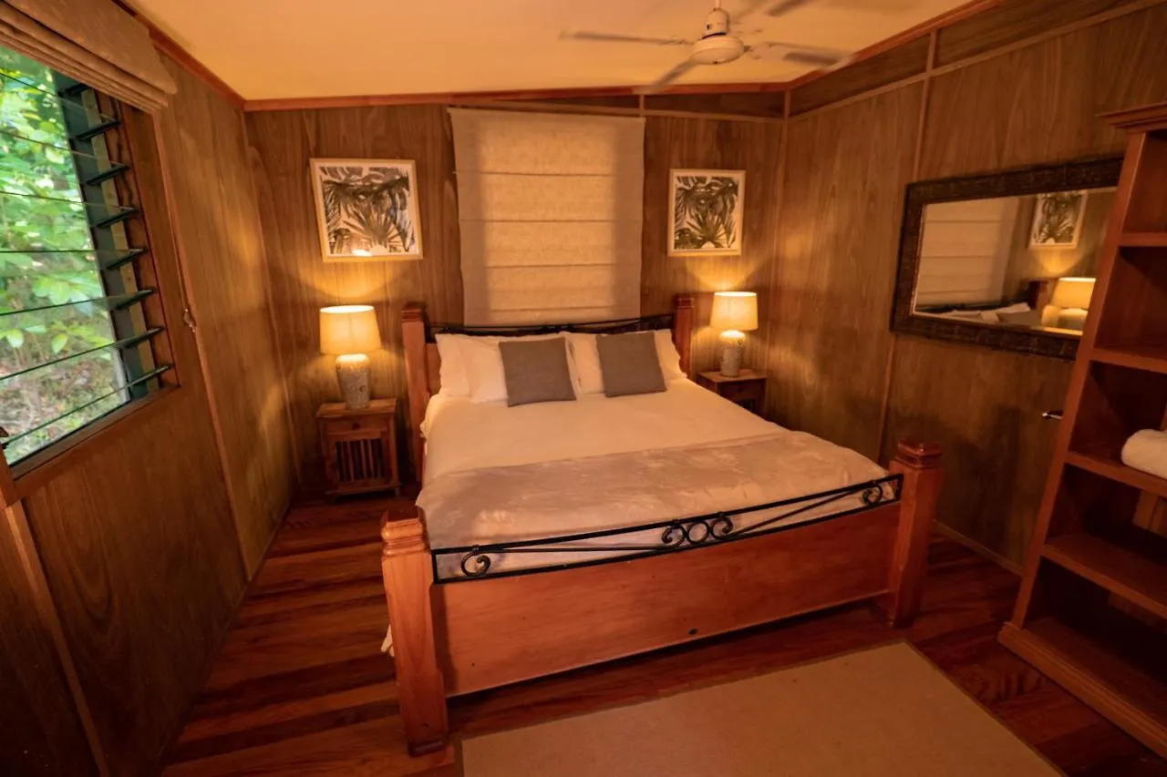Lodge Whispering Valley Cottage Retreat Maleny